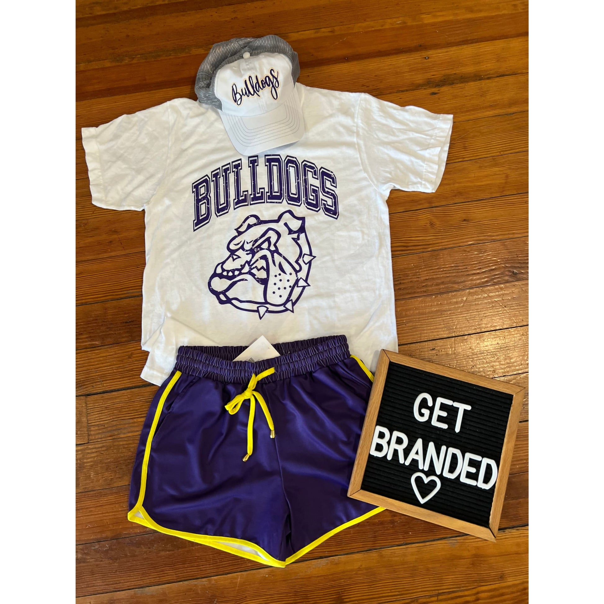 Classic Bulldogs Vintage Tee